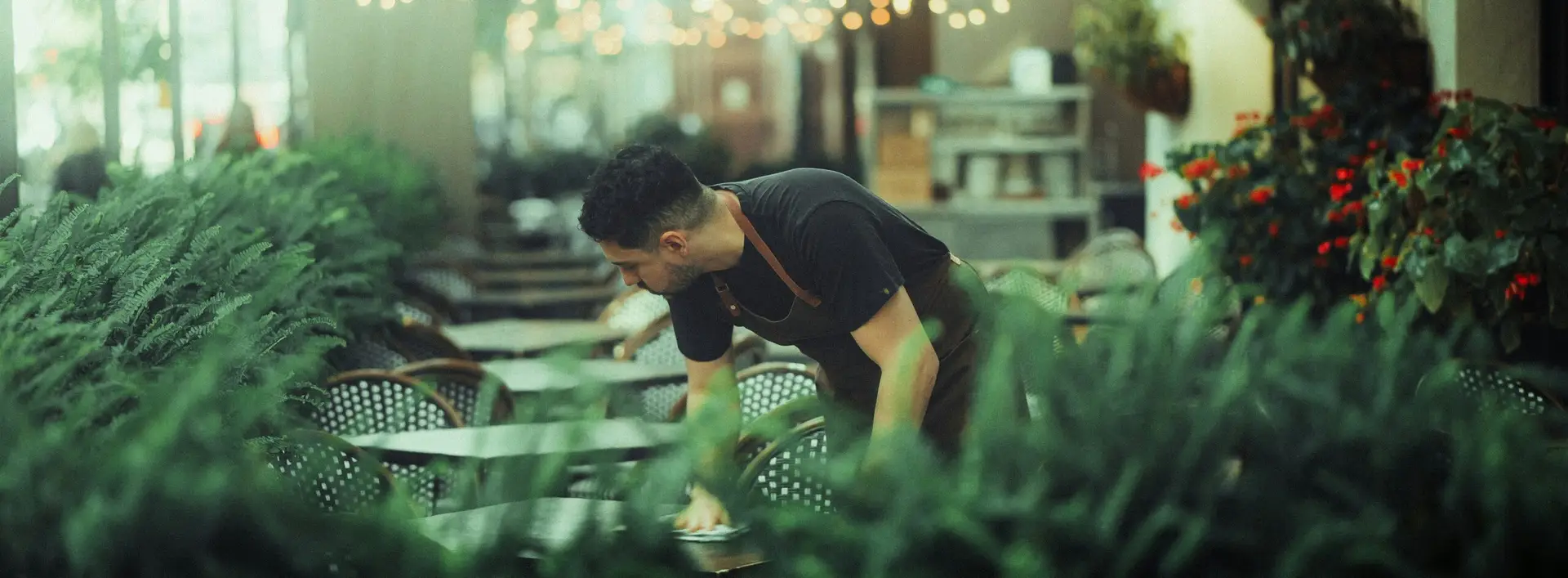 رازهایی که شرکت‌های نظافتی به شما نمی‌گویند | قبل از سفارش نظافتچی بخوانید